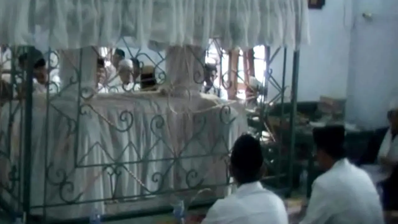 Tradisi  Syawalan Unik di Kaliwungu