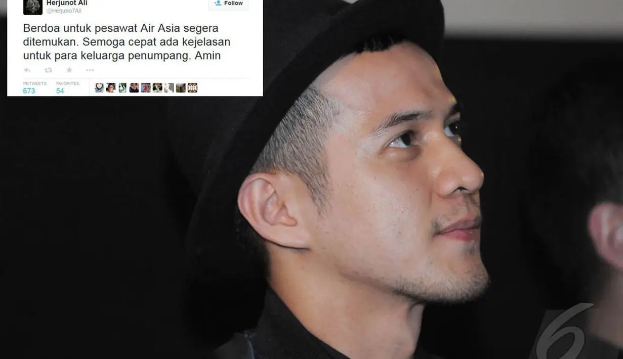 Akun Herjunot Ali @herjuno7ali menuliskan, 'Berdoa untuk pesawat Air Asia segera ditemukan. Semoga cepat ada kejelasan untuk para keluarga penumpang. Amin'. (Liputan6.com/Herman Zakharia)
