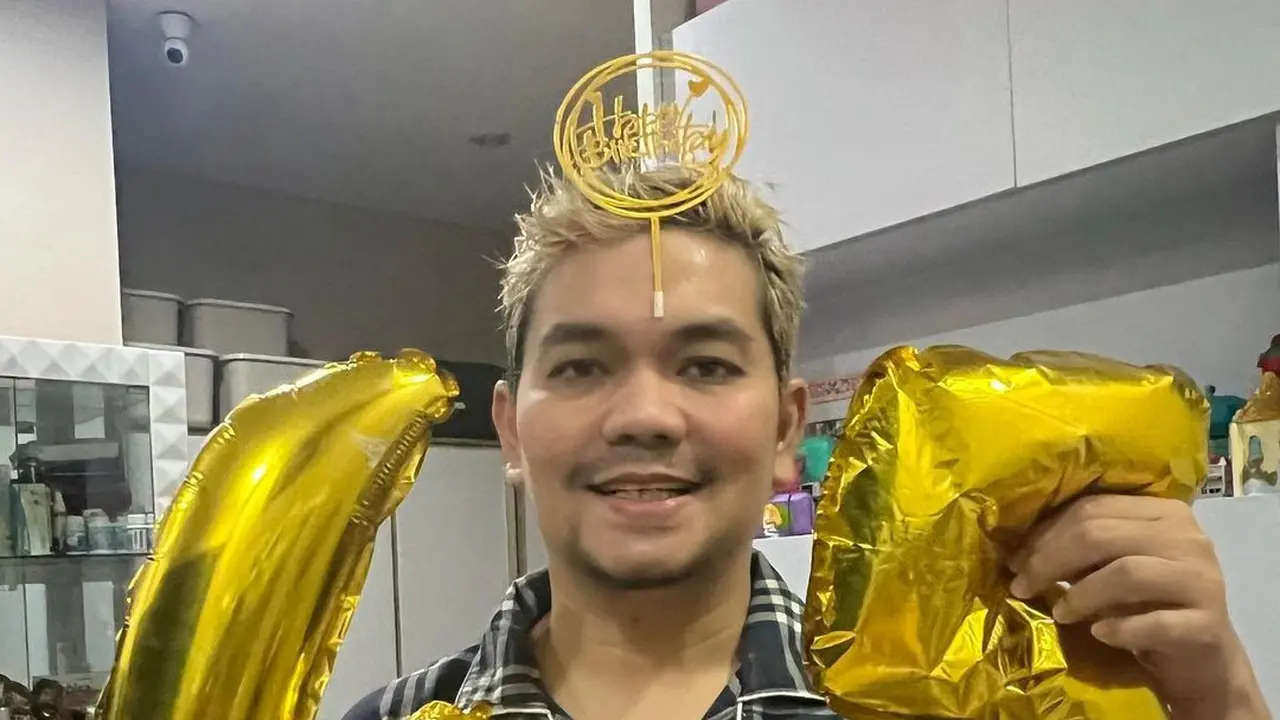 Ucapan Haru Istri di Ulang Tahun Indra Bekti Sebelum Sang Suami Dilarikan ke Rumah Sakit Akibat Pendarahan Otak