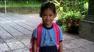 Malaikat kecil bernama Angeline yang awalnya dilaporkan hilang sejak 16 Mei 2015 lalu ternyata telah meninggalkan kita untuk selama lamanya.