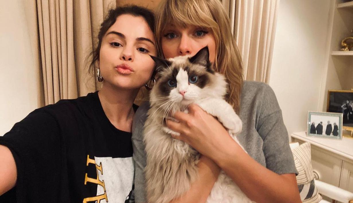Selena Gomez dan Taylor Swift. (Instagram/selenagomez).