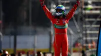 Pembalap ABT Schaeffler Audi Sport, Lucas Di Grassi, merebut podium juara Formula E Meksiko 2017, Minggu (2/4/2017) dinihari WIB. (Twitter/FIA Formula E)