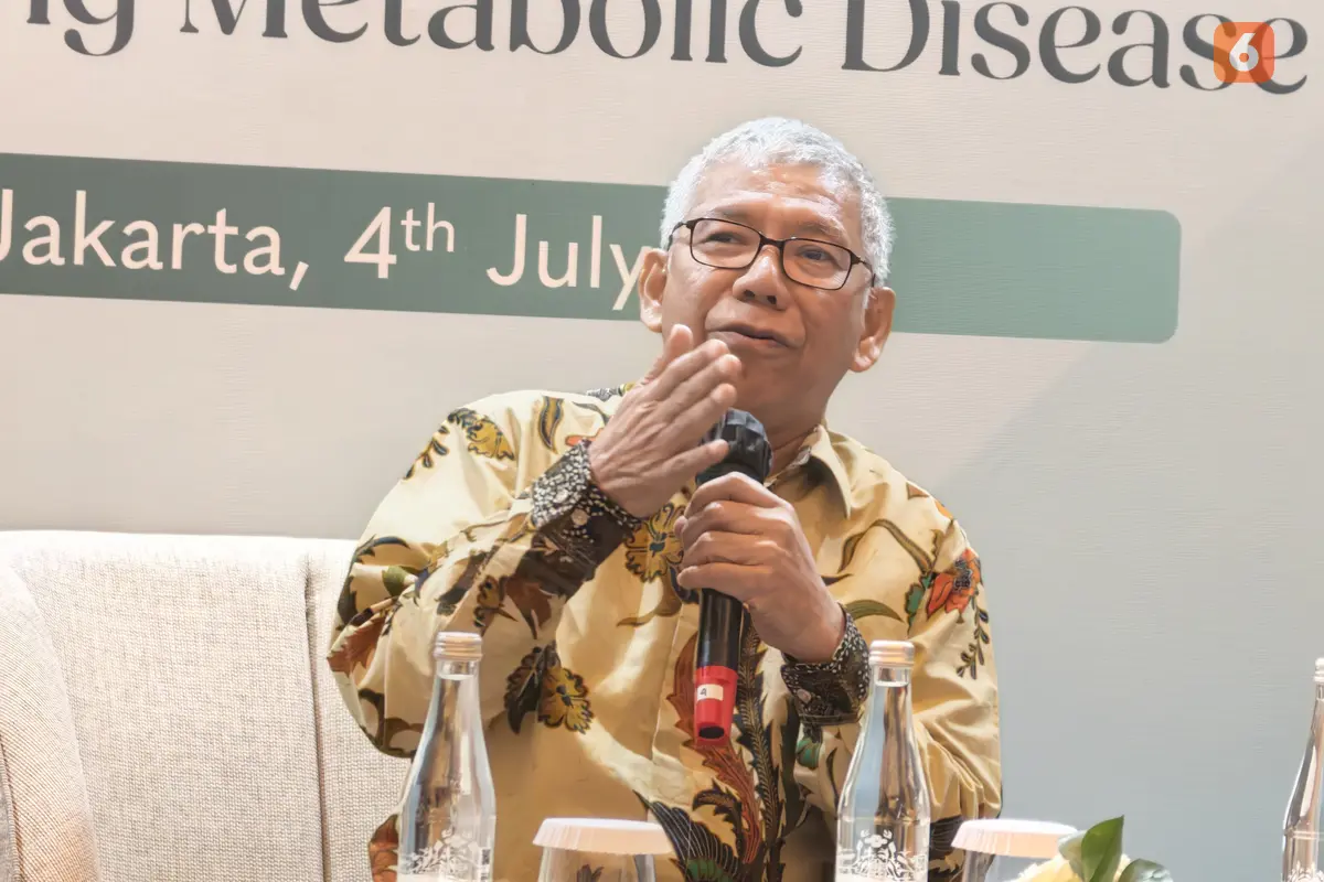 Ketua Umum Perkumpulan Endokrinologi Indonesia (PERKENI), Prof. Dr. dr. Em Yunir, SpPD-KEMD (Foto: Aditya Eka Prawira/Liputan6.com)