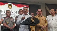 Menko Polkam Dudung Abdurachman usai rapat dengan kementerian soal Karhutla (Foto: Uliyanti/Liputan6.com)