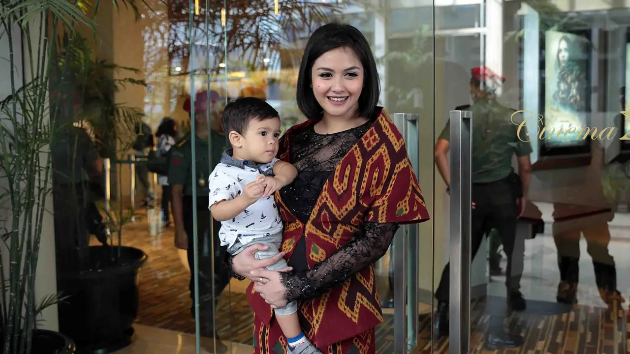 [Bintang] Revalina S Temat