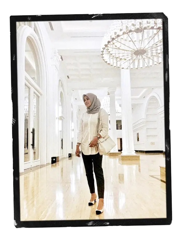 Olla Ramlan berhijab