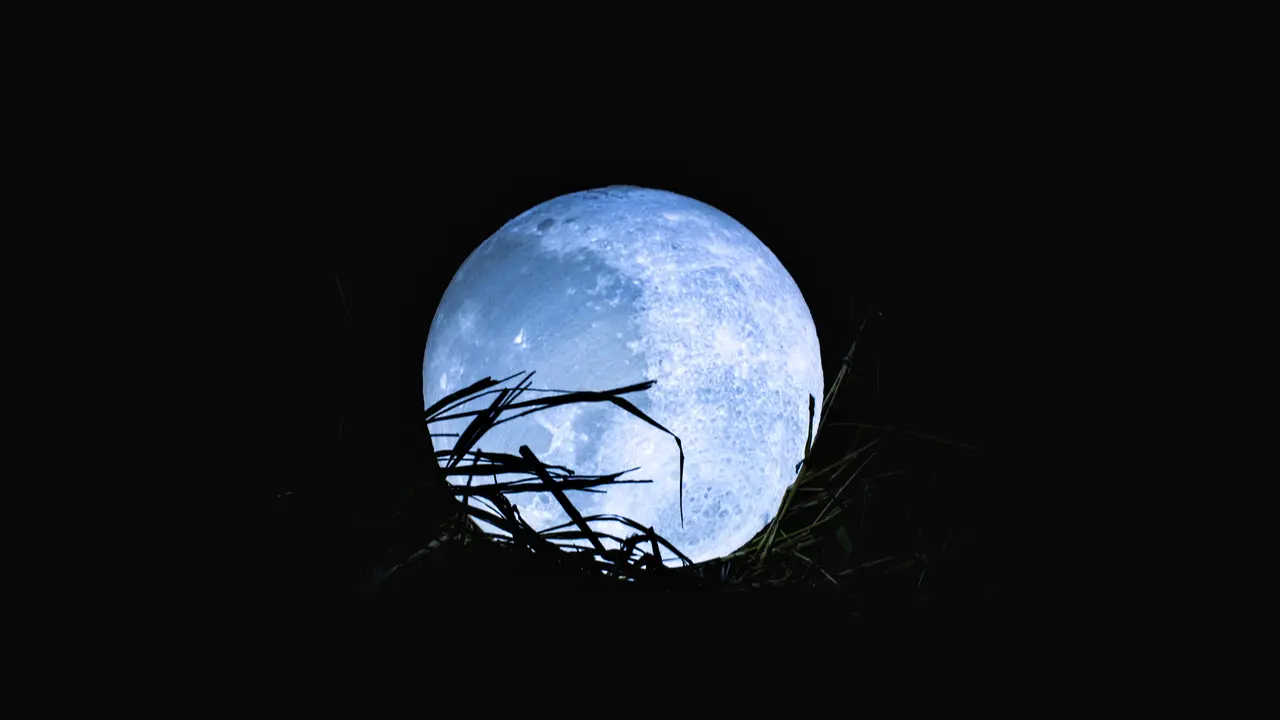 Ilustrasi super blue moon, bulan biru