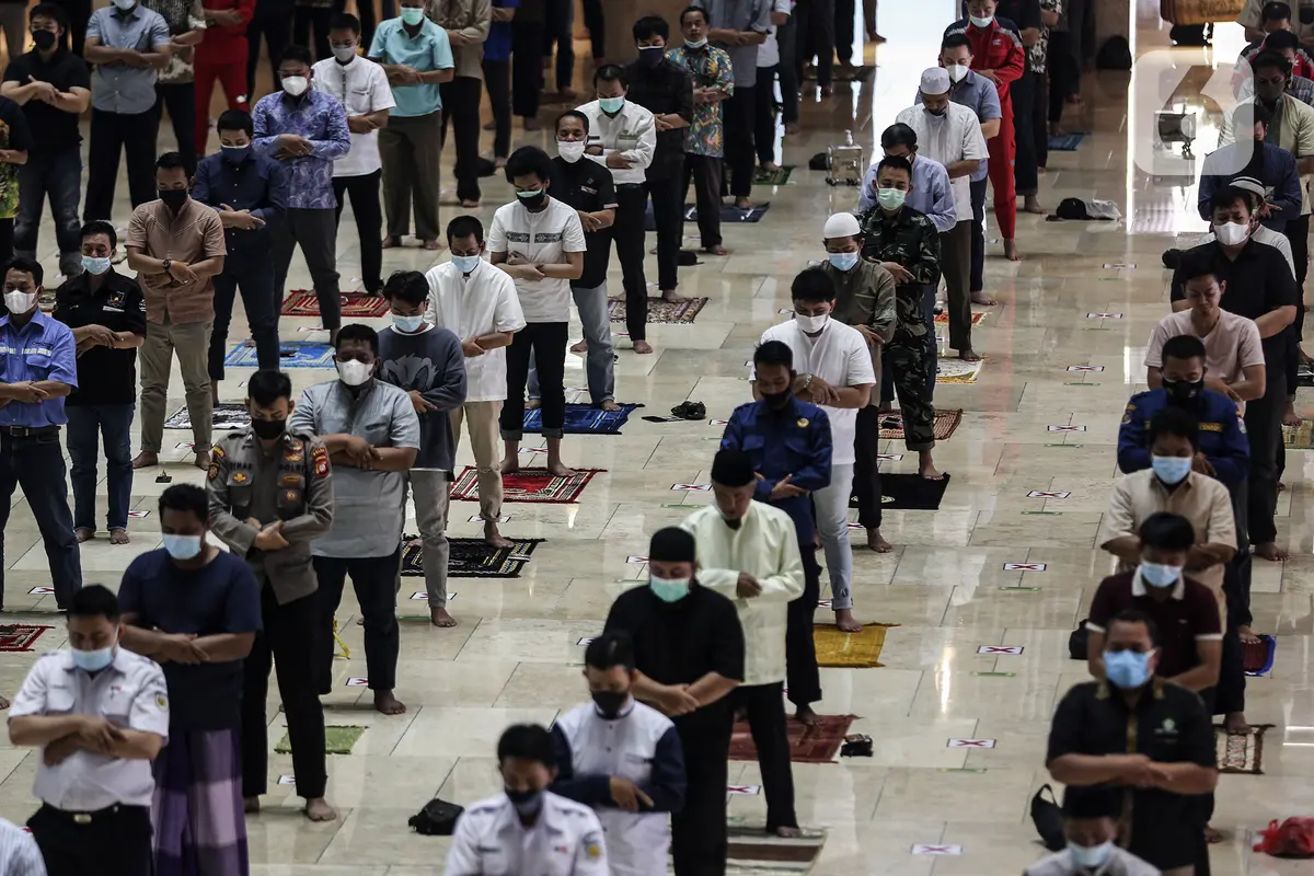 FOTO: Masjid Istiqlal Kembali Gelar Salat Jumat