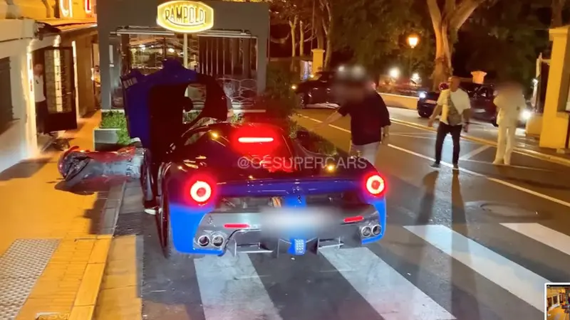 Ferrari LaFerrari ini rusak akibat kecerobohan petugas valet parking