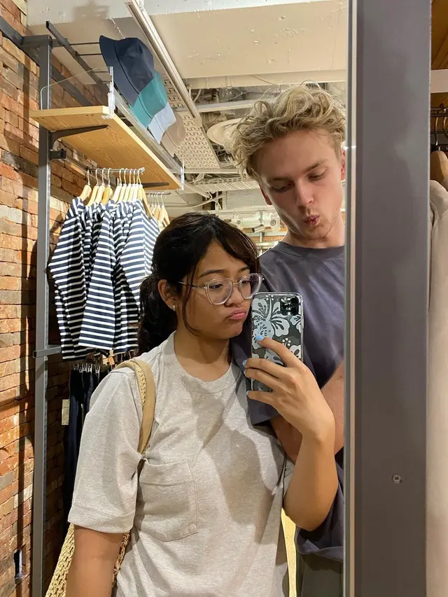 6 Potret Cinta Kuya dan Logan Liburan di Jepang, Nikmati Romantisme Tokyo