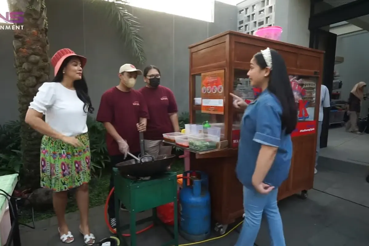 [Fimela] Nagita Slavina dan Titi Kamal