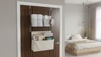7 Ide Membuat Tempat Penyimpanan di Balik Pintu Kamar agar Barang Tak Lagi Berserakan