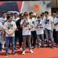 Sejumlah perwakilan suporter sepak bola di Solo Raya mengikuti deklarasi dukungan terhadap capres Prabowo Subianto di Stadion Sriwedari, Solo, Sabtu (2/9).(Liputan6.com/Fajar Abrori)