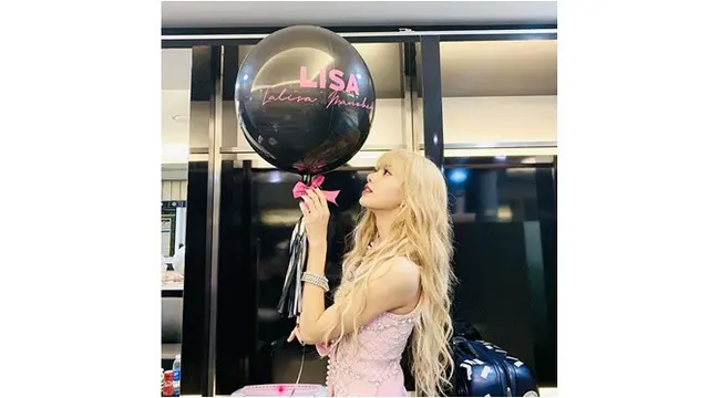Lisa Blackpink Genap Berusia 22 Tahun, Yuk Intip Transformasi dari Pre-Debut Hingga Kini