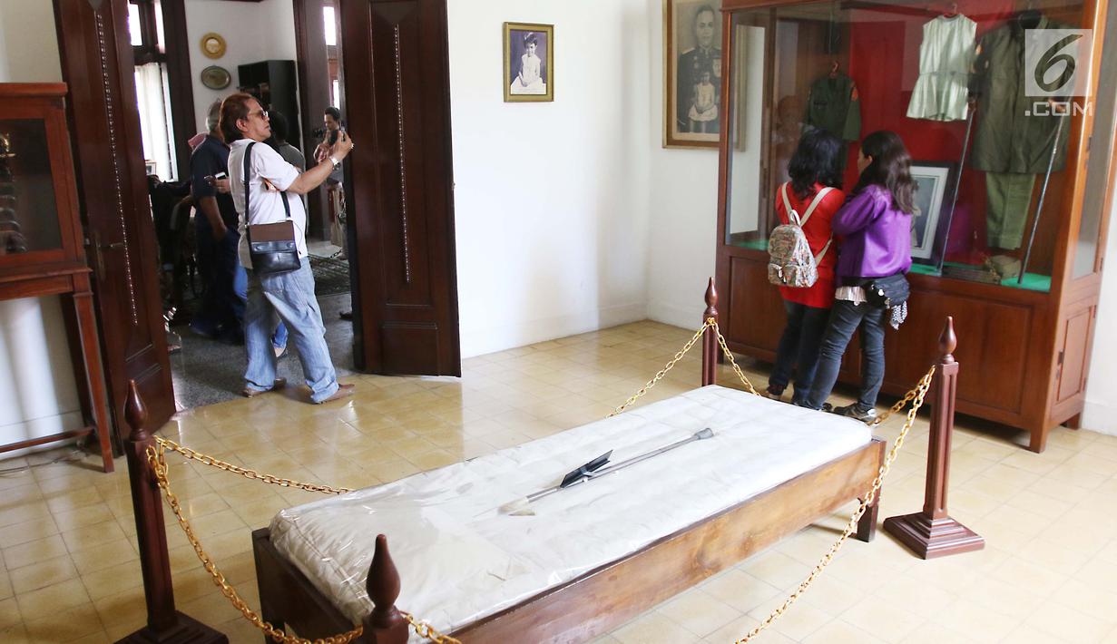 Photo Peringati Peristiwa G30s Bekas Rumah Ah Nasution Diserbu Warga News Liputan6 Com