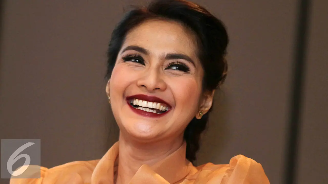 Maudy Koesnaedi