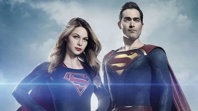 Superman dan Supergirl dalam Serial TV Supergirl. (comingsoon.net)