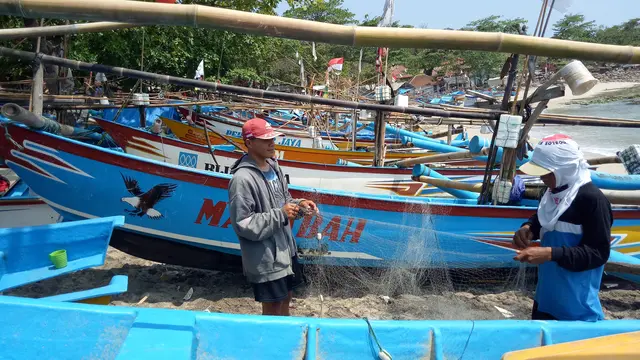 Nelayan Ranca Buaya Garut lebih memilih menepi akibat cuaca ekstrem