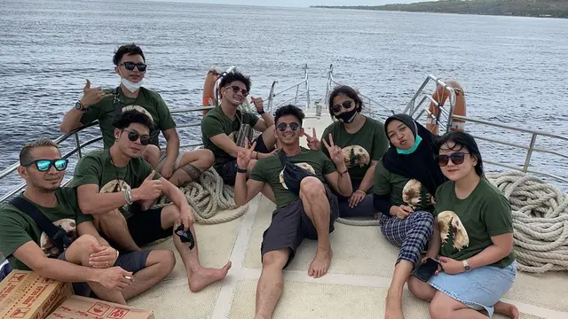7 Momen Liburan Rizki dan Ridho D'Academy di Bali, Seru Banget