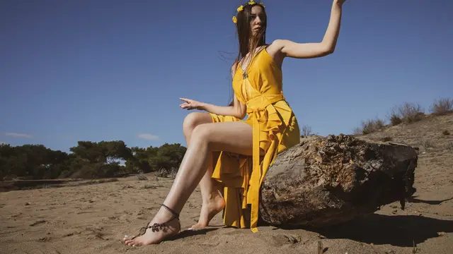 Outfit dengan Warna Dominan Kuning