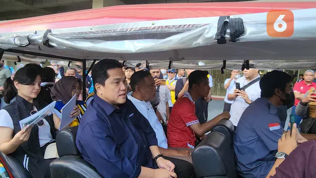 Foto: Tour de Stadium Erick Thohir ke Stadion Manahan, Layak Jadi Venue Final dan Penutupan Piala Dunia U-20 2023