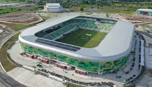 Presiden Joko Widodo (Jokowi) meresmikan selesainya pembangunan Stadion Utama Sumatera Utara yang terletak di Desa Sena, Kecamatan Batang Kuis, Kabupaten Deli Serdang, Sumatera Utara, Selasa (15/10/2024). Stadion Utama Sumatera Utara dibangun di atas lahan 48.420 m2 dan luas bangunan 27.452 m2 dengan kapasitas penonton 25.750 orang. Stadion ini terdiri dari 3 lantai dan lantai tribun yang terbagi untuk penonton VIP 365 unit, media 224 unit, reguler 25.115 unit, dan difabel 46 unit. (Dok. Kementerian PUPR)