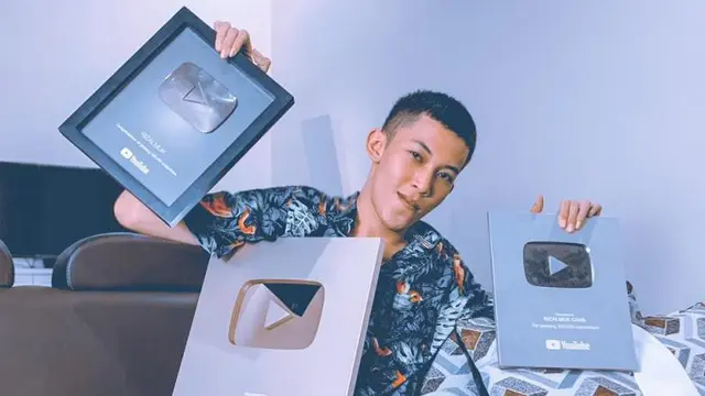 Sosok Rizalmuk, Milenial Multitalenta Peraih 2 Silver dan 1 Gold Play Button
