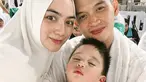 Awalnya, Rezky Adhitya ingin sang putra tidur saja di hotel. Namun anak balita ini menolak. "Athar: 'janji2 kali ini aku pasti kuat ga akan tidur lagi pa!! Please akumau bgt ikut'," tulis Rezky. (Foto: Instagram/ thereal_rezkyadhitya)