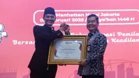 Ketua Bawaslu Provinsi Jakarta Munandar Nugraha dan&nbsp;Penjabat (Pj) Gubernur Jakarta Teguh Setyabudi&nbsp;dalam&nbsp;Rapat Koordinasi Kelembagaan dengan Stakeholder di Manhattan Hotel, Setiabudi, Jakarta Selatan, Rabu (5/2/2025). (Foto: Bawaslu DKI Jakarta)