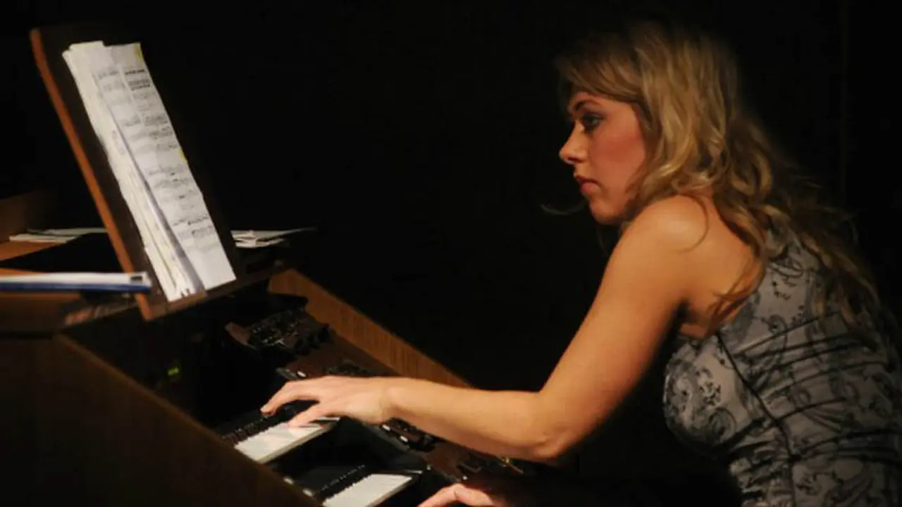 Katerina Chrobokova:Musik Resital Organ Pipa di Festival Salihara