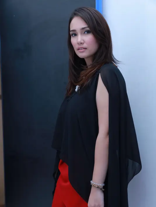 Pada pernikahan keduanya ini, Feby dan Franky tidak akan memakai gedung megah dalam pernikahannya. Ia hanya menggelar pesta di sebuah tempat daerah Kemang, Jakarta Selatan. (Galih W Satria/Bintang.com)