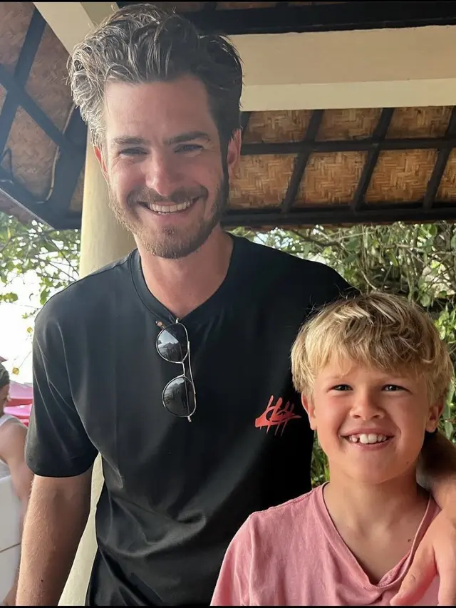 Andrew Garfield Liburan di Bali
