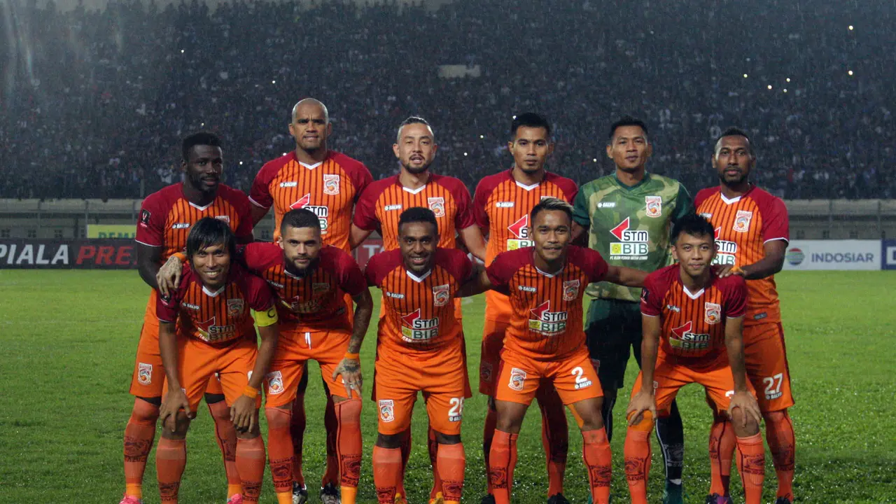 Pusamania Borneo FC (PBFC) saat berhadapan dengan Persib Bandung