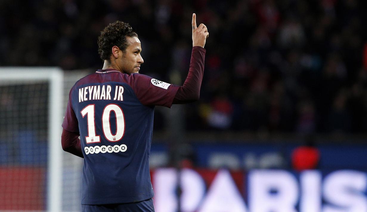 Ekspresi Neymar usai membobol gawang Dijon pada laga Ligue 1 di Parc des Princes stadium, Paris, (17/1/2018). PSG menang telak 8-0. (AP/Thibault Camus)