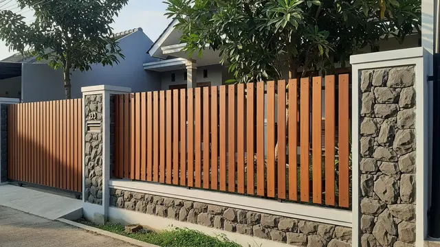 Model Pagar Kayu yang Bikin Rumah Kecil Terlihat Elegan dan Modern/Ilustrasi AI