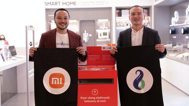 (ki-ka) CEO Octopus, Moehammad Ichsan dan Country Director Xiaomi Indonesia, Wentao Zhao (Dok. Xiaomi Indonesia)
