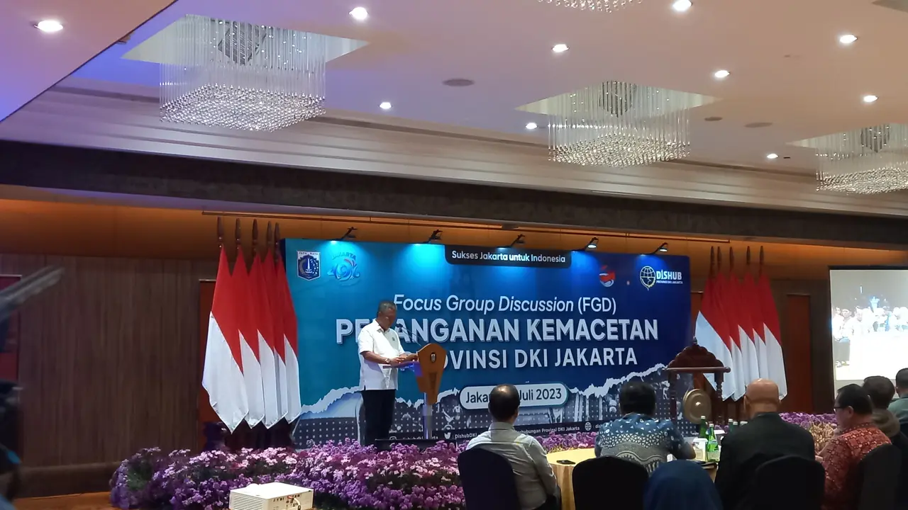 Ketua DPRD DKI Jakarta Prasetyo Edi Marsudi saat membuka acara diskusi Penanganan Kemacetan DKI Jakarta, Hotel Borobudur, Jakarta Pusat, Kamis (6/7) (Muhammad Genantan Saputra/Merdeka.com)