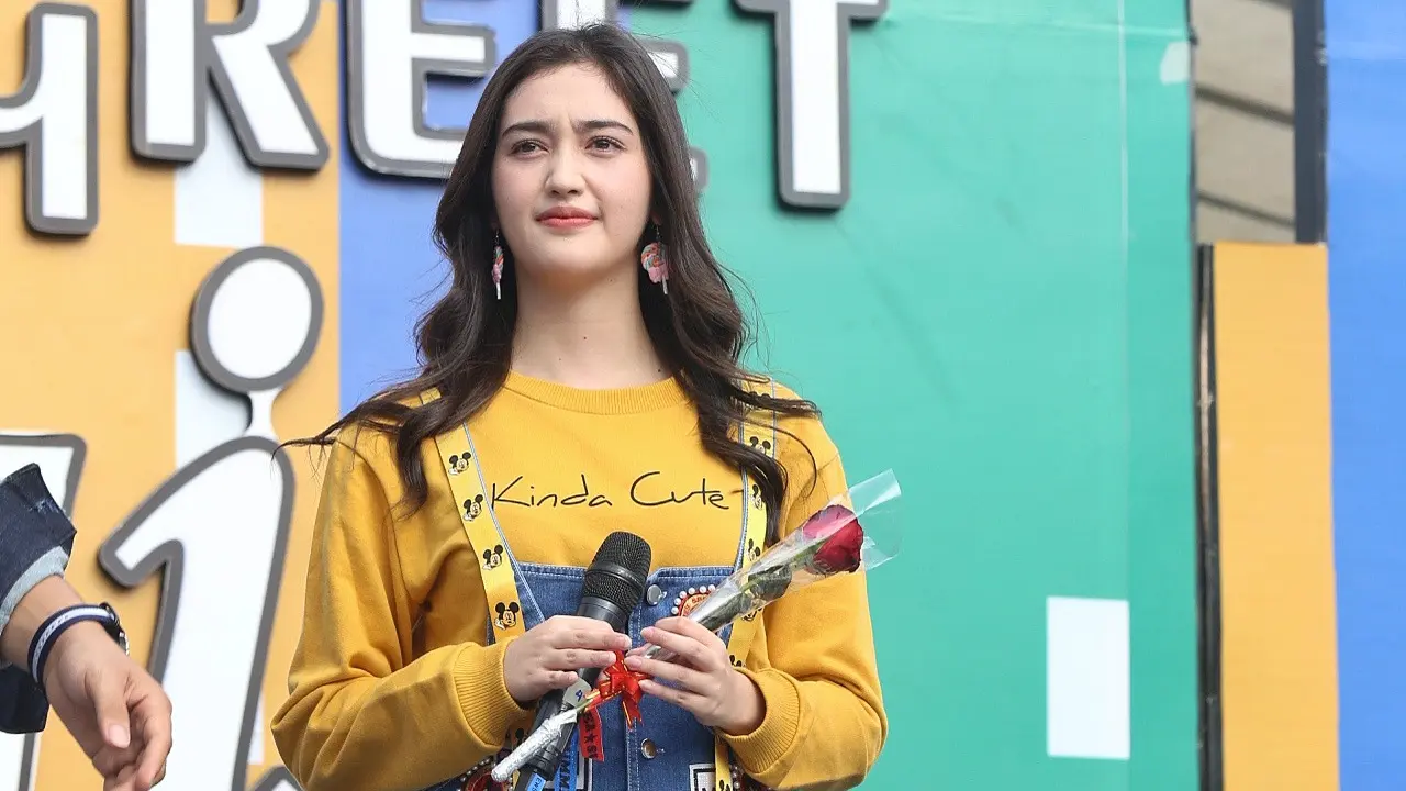 [Bintang] Mischa Chandrawinata Ketagihan dengan Meet and Greet Anak Langit