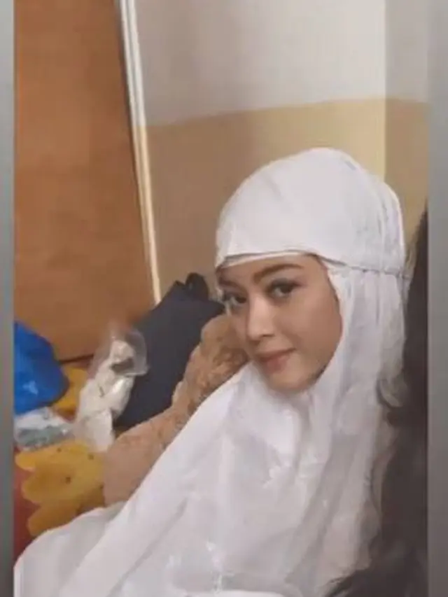 Syuting Serial Religi, Ini 7 Potret Yoriko Angeline di Turki Tampil Berhijab