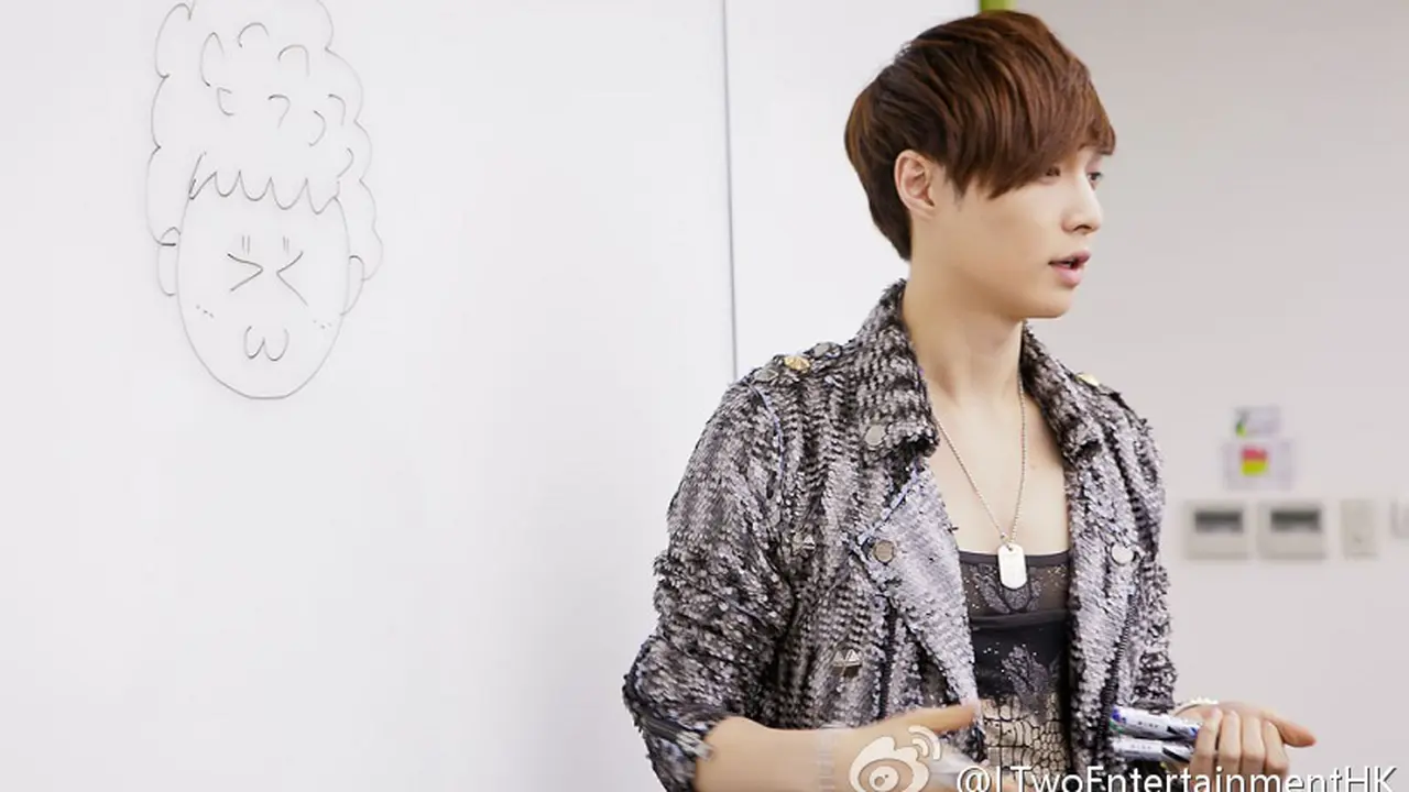 Lay: Kepergian Kris dan Luhan Membuat EXO Makin Kuat