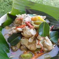 Garang asam ayam, kuliner Kudus, Jawa Tengah. (Sumber Foto: cemels/Instagram)