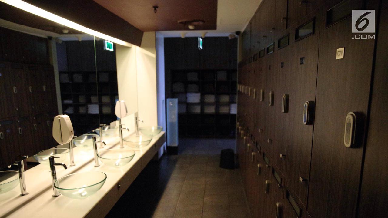 Bagian Dalam Hotel Alexis