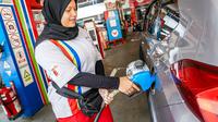 Pertamina Patra Niaga kembali melakukan penyesuaian harga berkala Bahan Bakar Minyak (BBM) Non-Subsidi dengan menurunkan harga Pertamax Series dan Dex Series. (Foto: Pertamina)