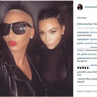 Kim Kardashian dan Amber Rose (via instagram.com/kimkardashian/)