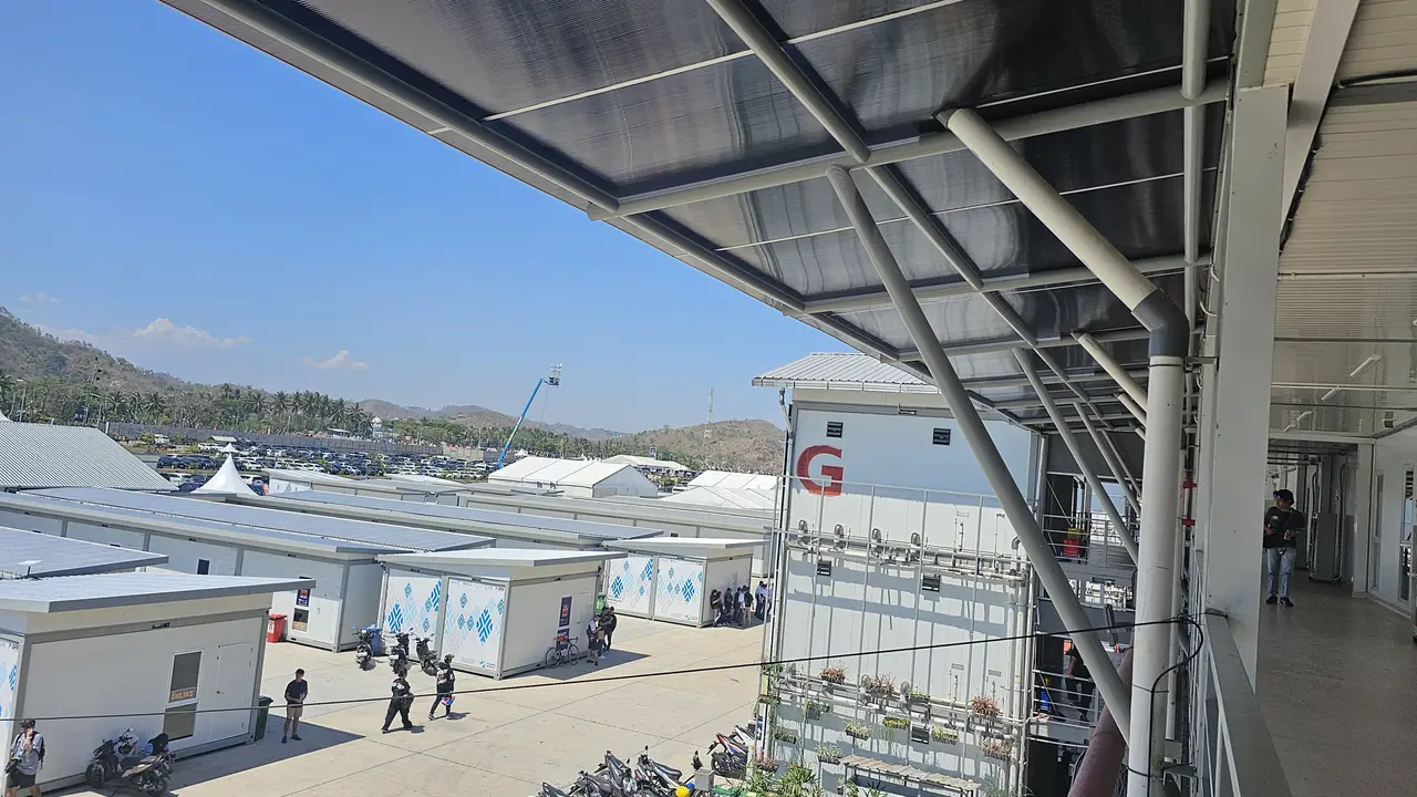 Cuaca panas di Sirkuit Mandalika jelang sprint race MotoGP Indonesia 2023