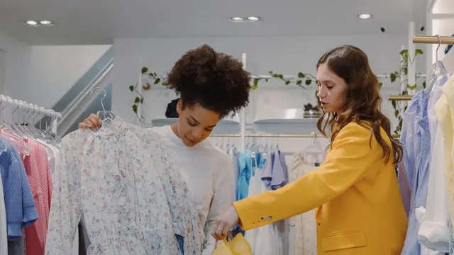 Kenali Selera Fashion Sendiri dan Mulai Bereksperimen dengan Pakaian