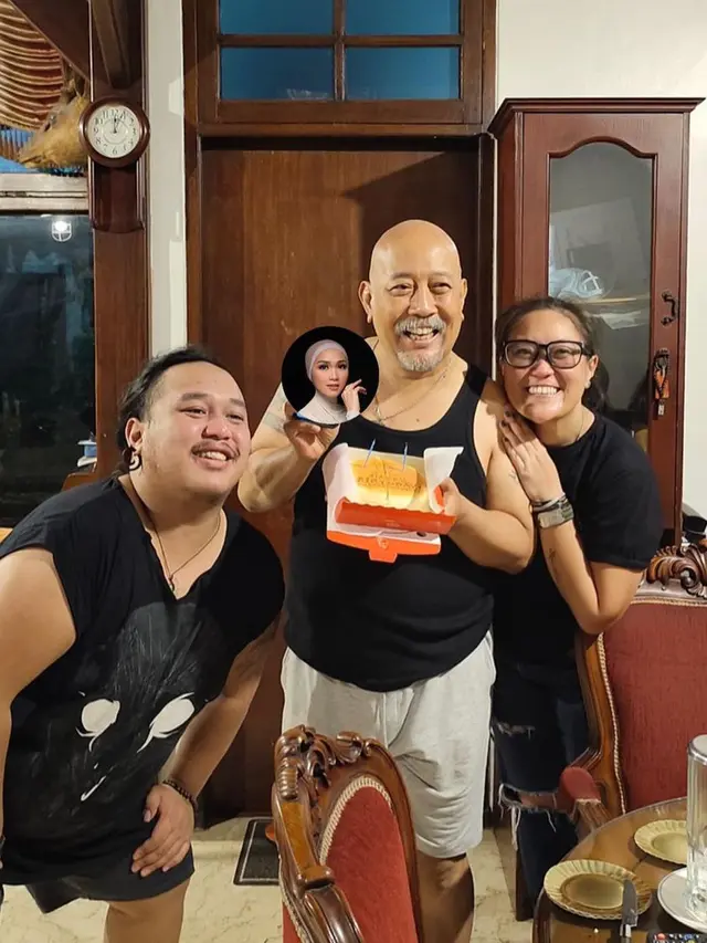 6 Momen Kejutan Ulang Tahun ke-64 Indro Warkop, Banjir Doa dan Ucapan