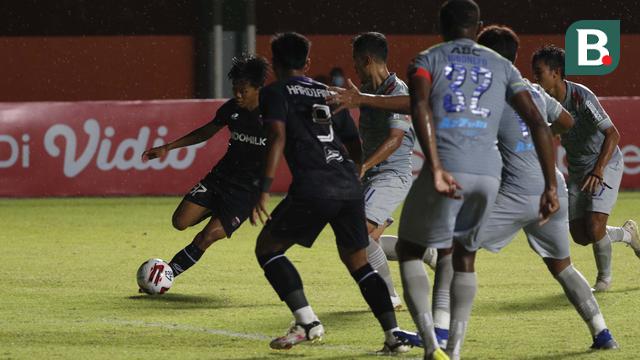 Persita Tangerang Vs Persib Bandung