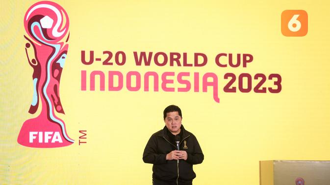 <p>Ketua Umum PSSI, Erick Thohir memberikan sambutan saat launching merchandise resmi Piala Dunia U-20 2023 di Atrium Mall FX Sudirman, Senayan, Jakarta, Rabu (08/03/2023). (Bola.com/Bagaskara Lazuardi)</p>