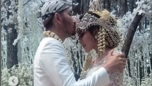 [Bintang] Syahnaz Sadiqah dan Jeje Govinda